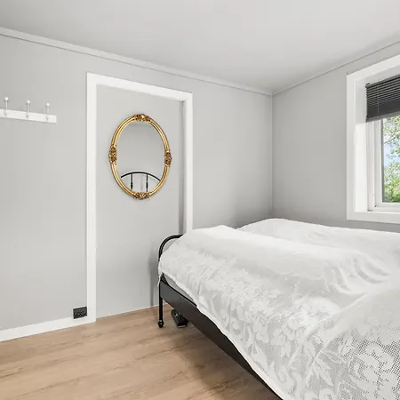 1 Bedroom Kitchen And Bathroom - Non Smoking ساندفيورد
