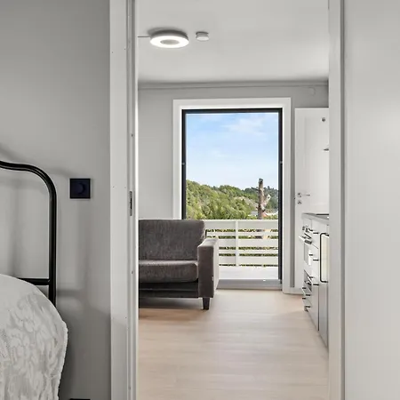 1 Bedroom Kitchen And Bathroom - Non Smoking *